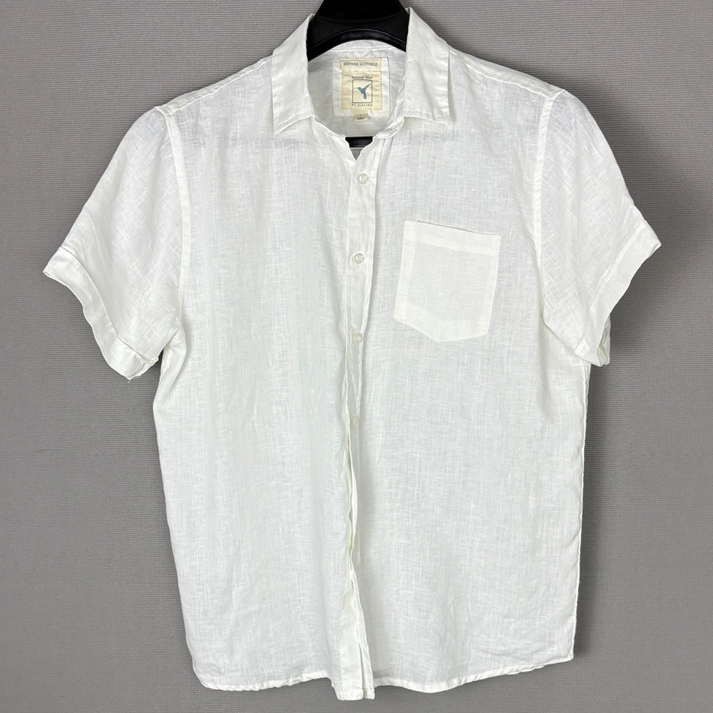 Classic White Short-Sleeve Linen Button-Down Shirt